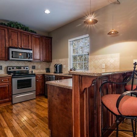Two Bedroom Villa In The Heart Of Branson! Eksteriør billede